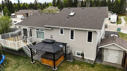6117 11Th Avenue, Edson, AB 