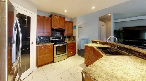 6117 11Th Avenue, Edson, AB 