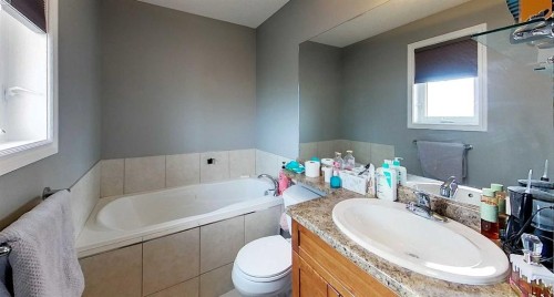 6117 11Th Avenue, Edson, AB 