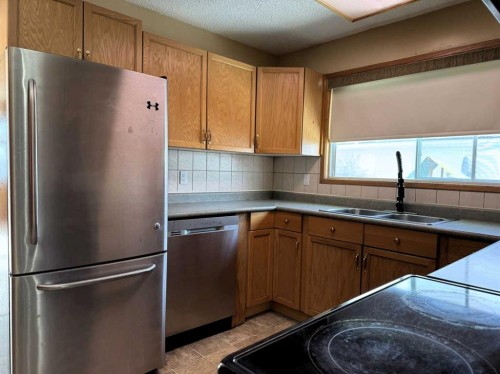 5704 Westhaven Drive, Edson, AB 