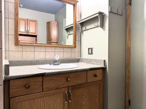 5704 Westhaven Drive, Edson, AB 