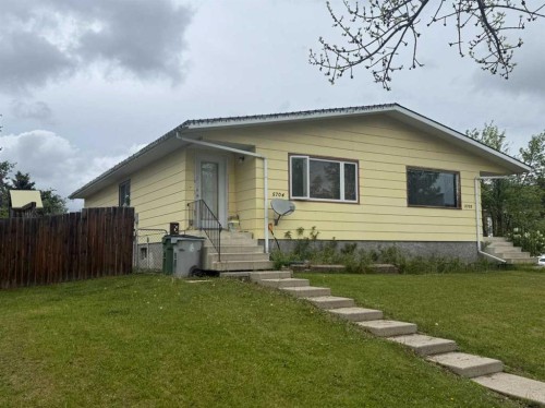 5704 Westhaven Drive, Edson, AB 