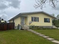 5704 Westhaven Drive Edson, AB T7E 1J6