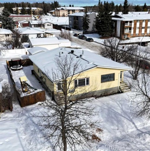 5704 Westhaven Drive, Edson, AB 