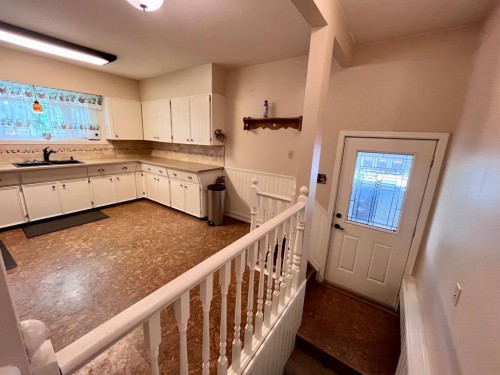 115 Poboktan Road, Hinton, AB 