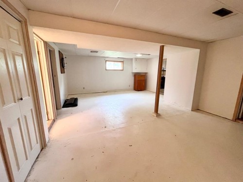 115 Poboktan Road, Hinton, AB 