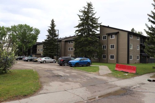 317-5611 9 Avenue, Edson, AB 