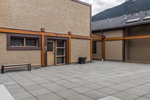 202-75 Dyrgas Gate, Canmore, AB - Outdoor With Exterior