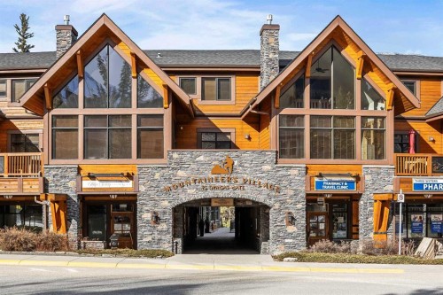 202-75 Dyrgas Gate, Canmore, AB - Outdoor With Facade