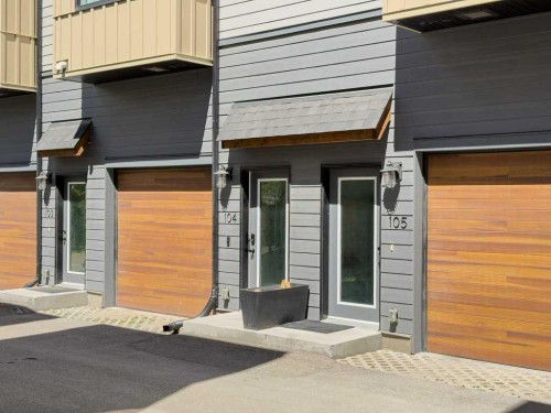 104-1106 Bow Valley Trail, Canmore, AB 