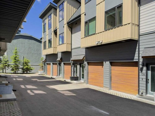 104-1106 Bow Valley Trail, Canmore, AB 