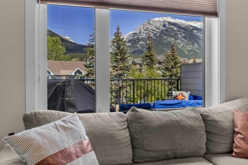 104-1106 Bow Valley Trail, Canmore, AB 