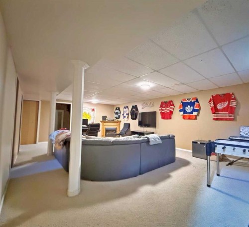 1109 56 Street, Edson, AB - Indoor
