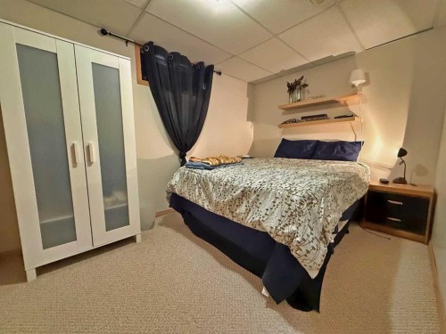 1109 56 Street, Edson, AB - Indoor Photo Showing Bedroom