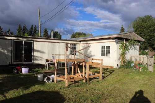 74-810 56 Street, Edson, AB 