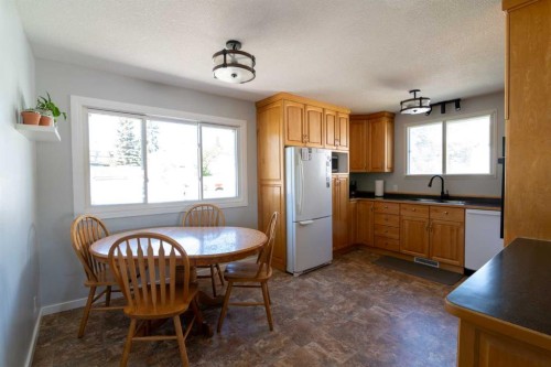 5320 12 Avenue, Edson, AB - Indoor