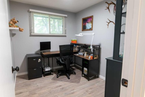 5320 12 Avenue, Edson, AB - Indoor Photo Showing Office