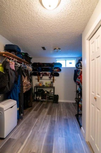 5320 12 Avenue, Edson, AB - Indoor Photo Showing Other Room