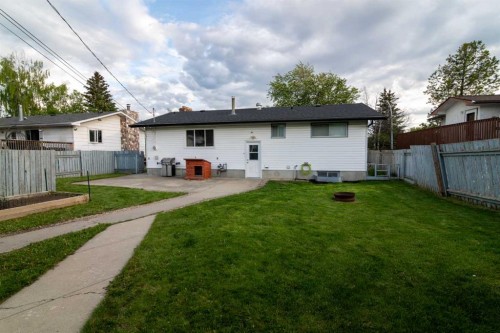 5320 12 Avenue, Edson, AB - Outdoor