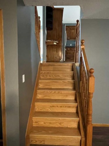 307 8 Avenue, Fox Creek, AB 