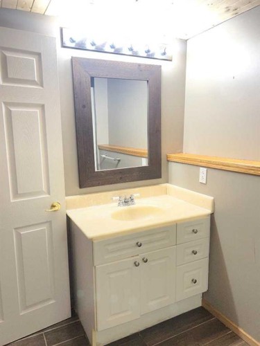 307 8 Avenue, Fox Creek, AB 