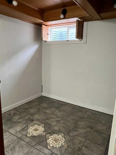 307 8 Avenue, Fox Creek, AB 
