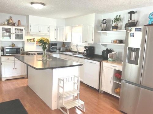 32 River Valley Estates, Whitecourt, AB 
