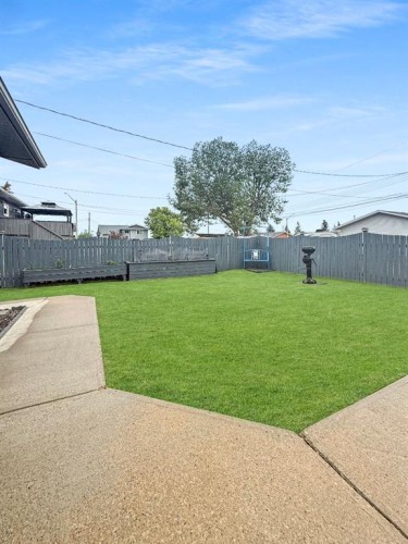 4305 47 Ave, Mayerthorpe, AB 