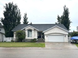 38 Blueberry Drive Whitecourt, AB T7S 1R2