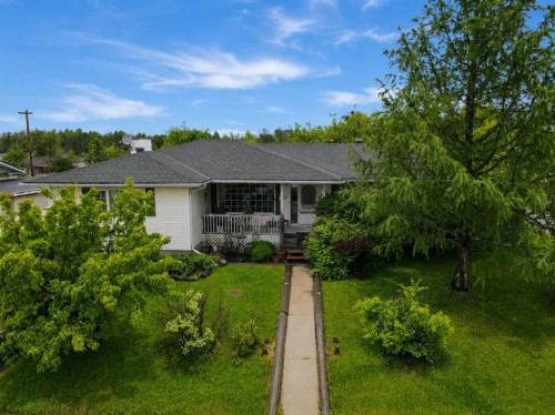 314-8 Street Street  Fox Creek, AB T0H 3Z0