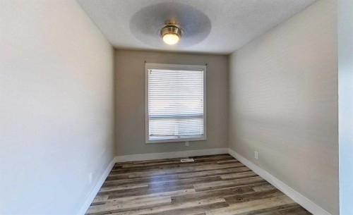 5737 9 Avenue, Edson, AB 