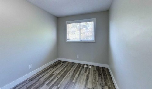 5737 9 Avenue, Edson, AB 