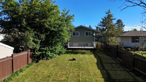 5737 9 Avenue, Edson, AB 