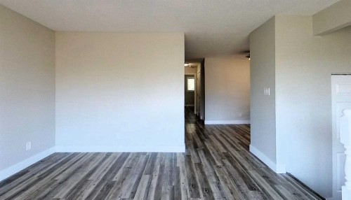 5737 9 Avenue, Edson, AB 