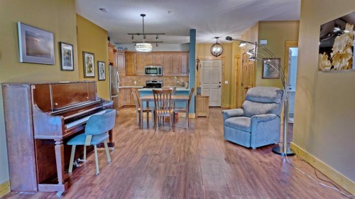 107-175 Crossbow Place, Canmore, AB 