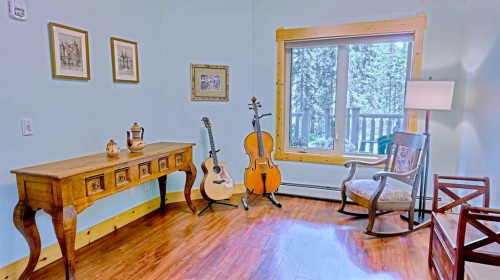 107-175 Crossbow Place, Canmore, AB 