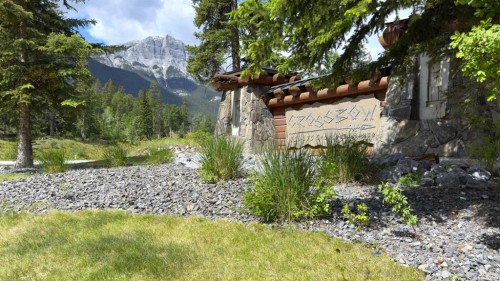 107-175 Crossbow Place, Canmore, AB 