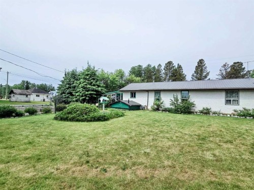 5013 51 Street, Peers, AB - Outdoor