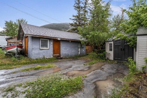 11 Fortress Mountain Way, Exshaw, AB 