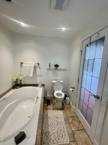 11 Bench Creek Estate, Edson, AB - Indoor Photo Showing Bathroom