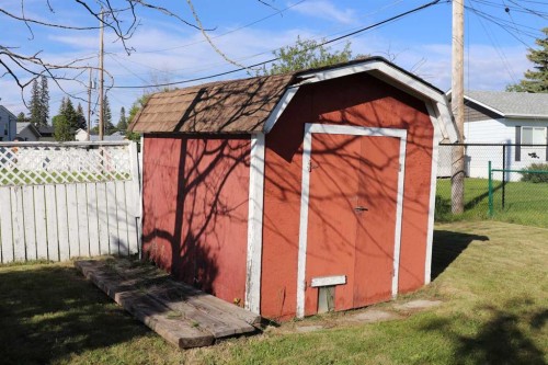 809 52 Street, Edson, AB 