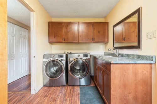 20515 5 Avenue Sw, Edmonton, AB 