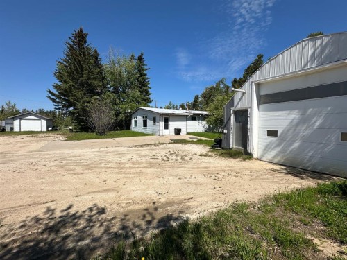 5132 Swan Crescent, Swan Hills, AB 