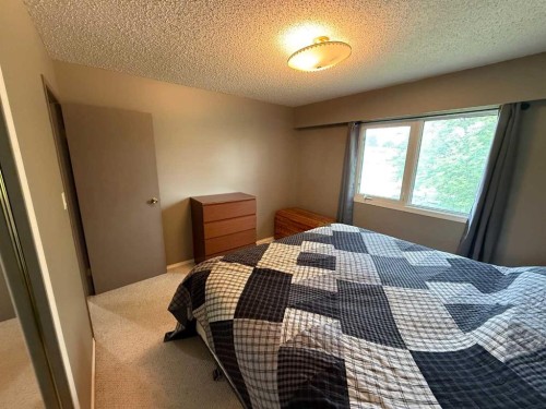 481 Mountain Street, Hinton, AB 