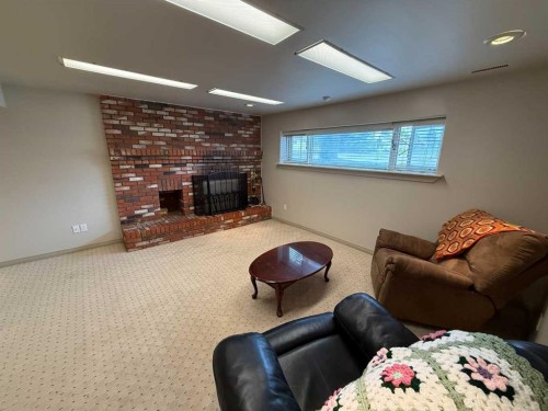 481 Mountain Street, Hinton, AB 