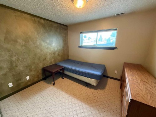 481 Mountain Street, Hinton, AB 
