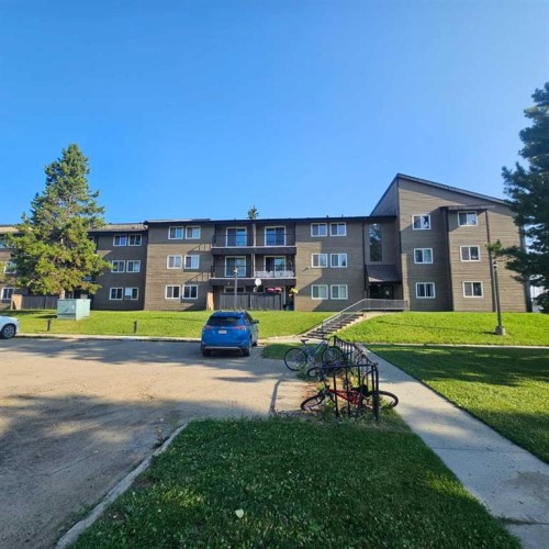 308A-5611 10 Avenue, Edson, AB 