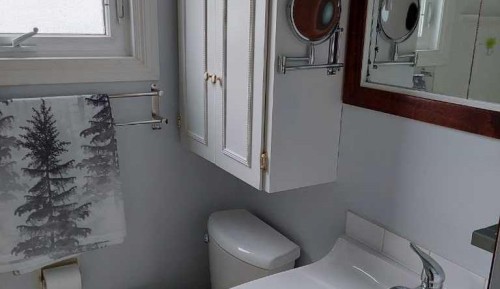 118 Dorin Drive, Hinton, AB - Indoor Photo Showing Bathroom