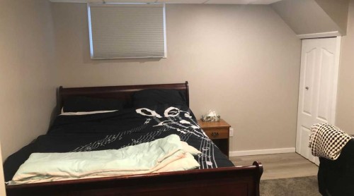 118 Dorin Drive, Hinton, AB - Indoor Photo Showing Bedroom