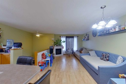 832 10 Ave, Slave Lake, AB 